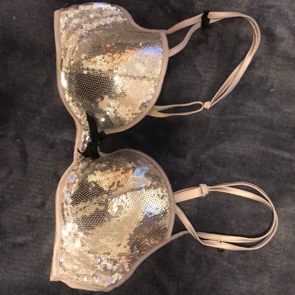 Sexy, sequence, padded VS bra